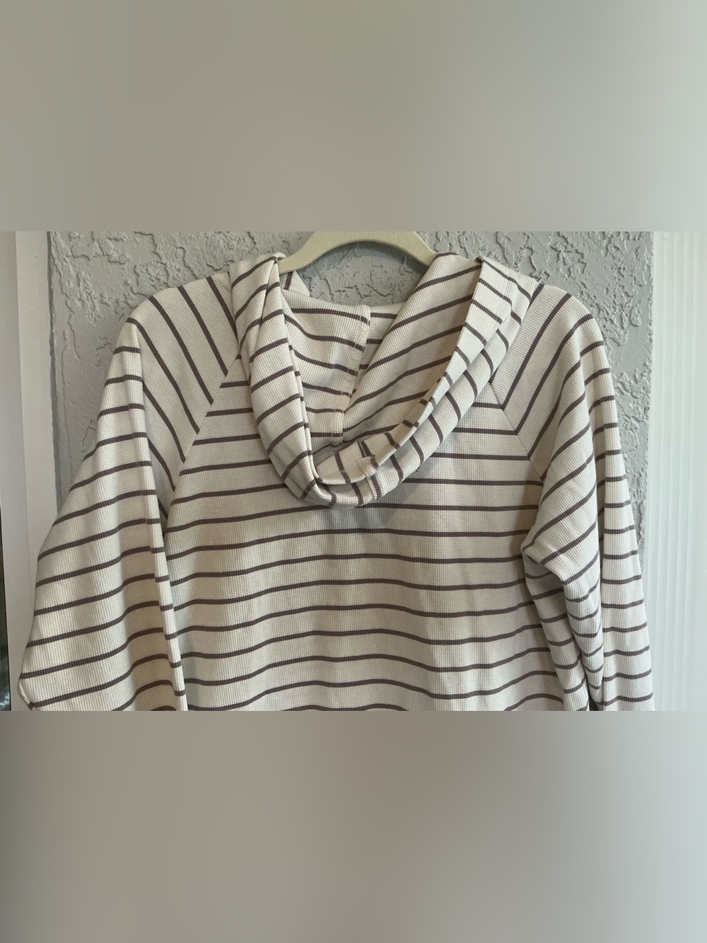 Max & Mia Casual Cream Striped Hoodie Sweater - Picture 4 of 6